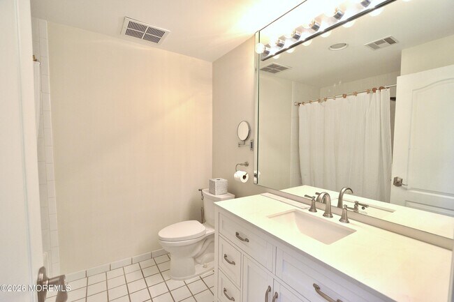 Building Photo - 525 Ocean Blvd