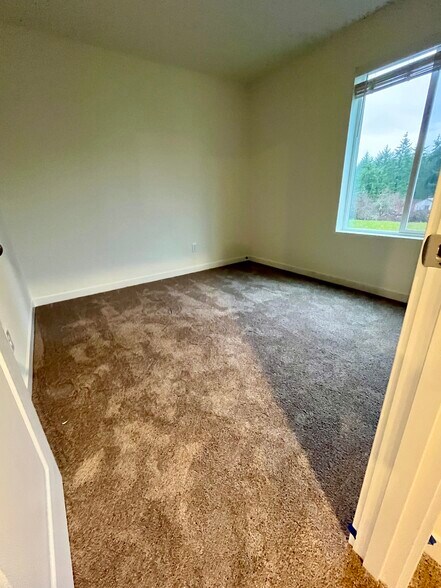 Building Photo - 715 184th Street Ct E