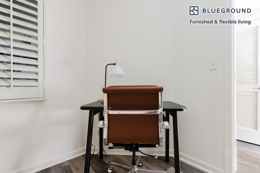 Building Photo - 1301 M St NW