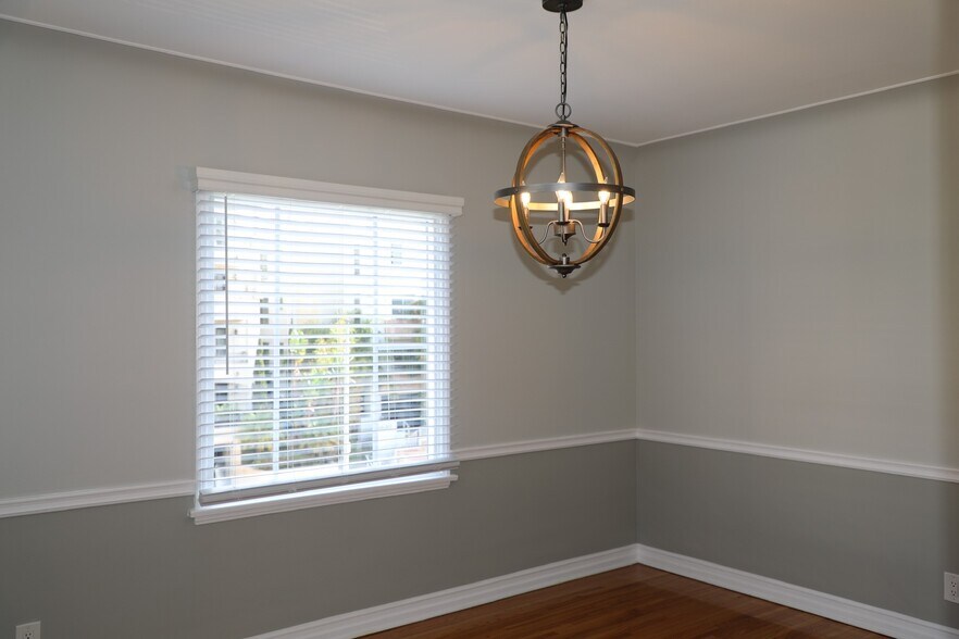 DINING ROOM - 1413 S Beverly Glen Blvd