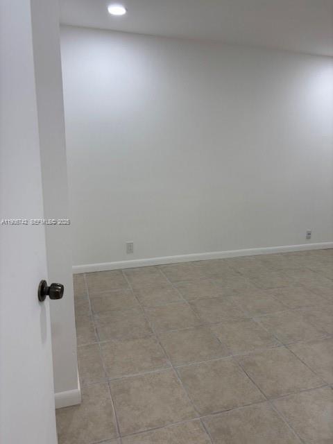 Building Photo - 10592 Royal Palm Blvd