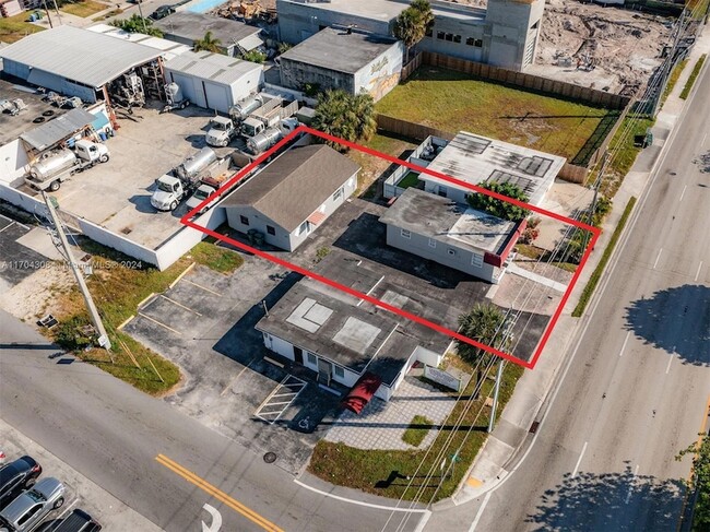 Building Photo - 405 E Oakland Park Blvd