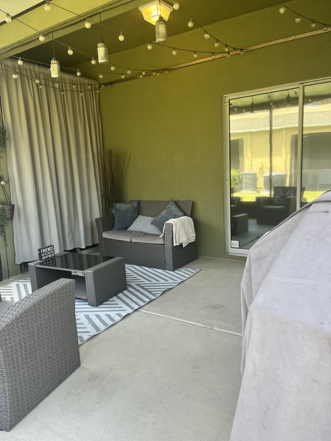 Building Photo - 2819 Lantern Hill Ave