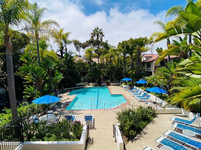 Building Photo - 8668 Villa La Jolla Dr