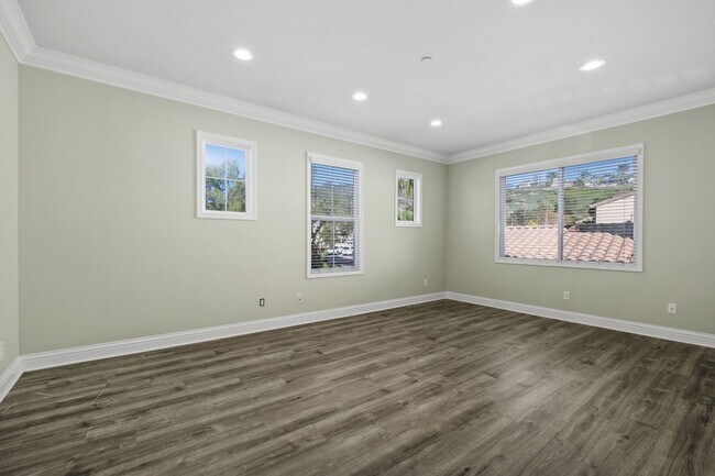 Building Photo - Stunning 5-Bedroom Pool Home in Talega – Luxury Living in San Clemente