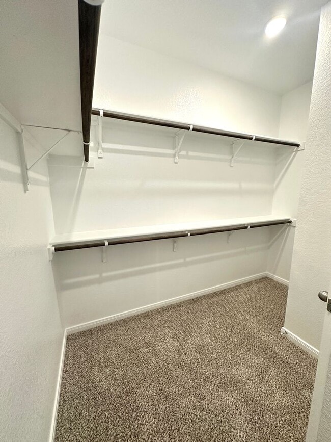 Building Photo - Luxury 2-Story, 4-Bed/ 2.5-Bath Duplex in ...