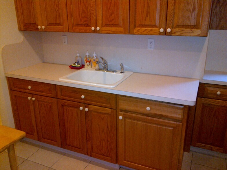 Building Photo - 1205 Ave. Y