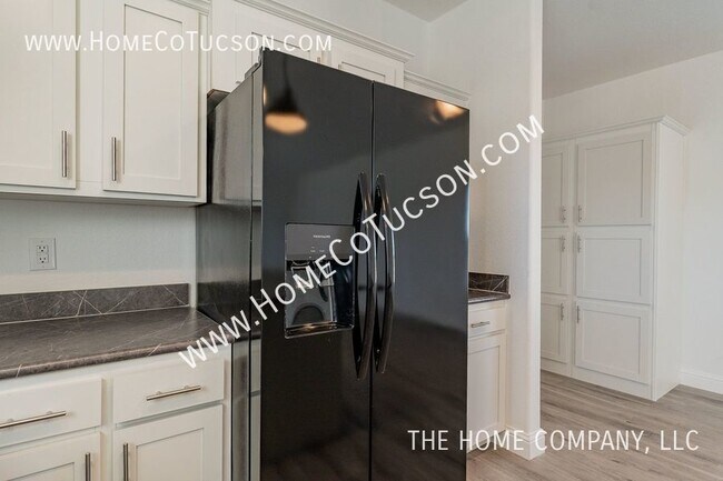 Building Photo - 11550 S Nogales Hwy