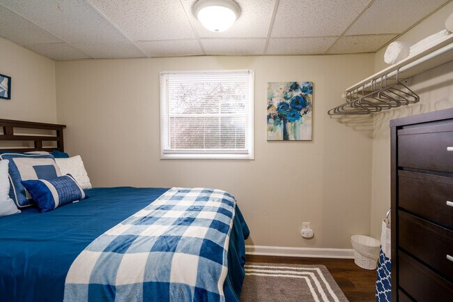 Building Photo - 421 Pennsylvania Ave