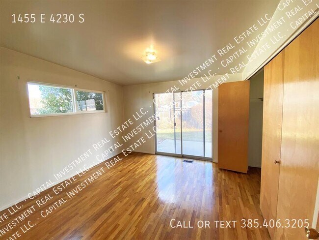 Building Photo - 1455 E 4230 S