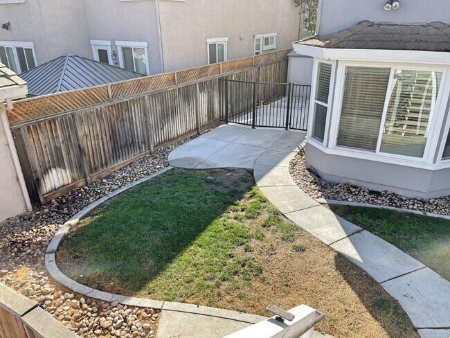 Building Photo - 1436 Bello Dr