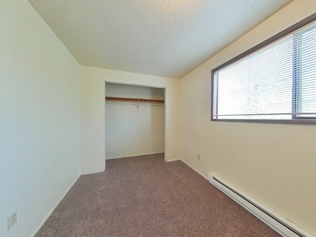 Building Photo - SPRING SPECIAL ~ $1110 OFF FIRST MONTH RENT