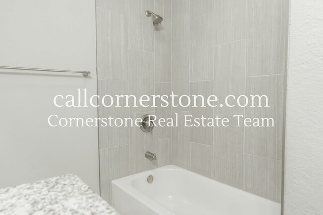 Building Photo - 4877 Bluestem Dr