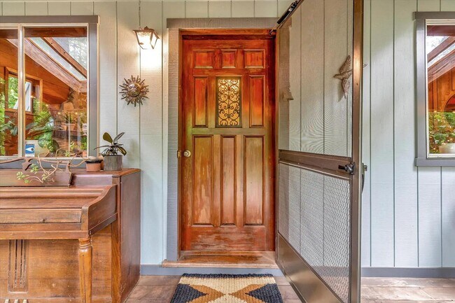 Building Photo - Picturesque, Pet Friendly, with Garage and...