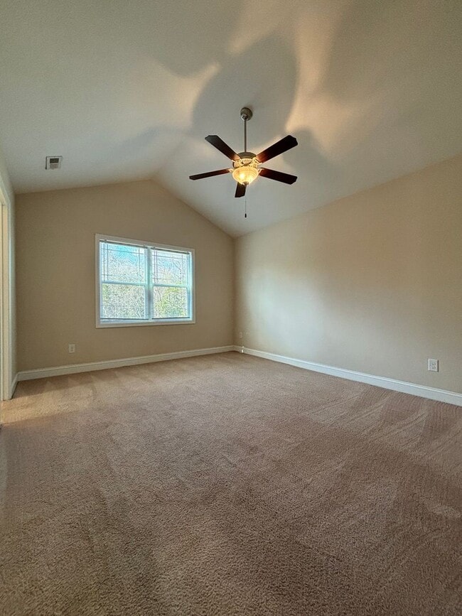 Building Photo - Sensational on Sundown