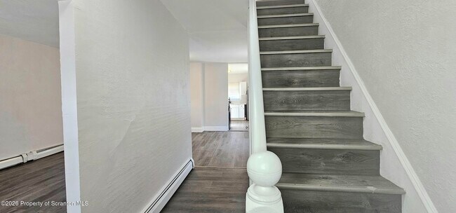 Building Photo - 315 Aswell Ct