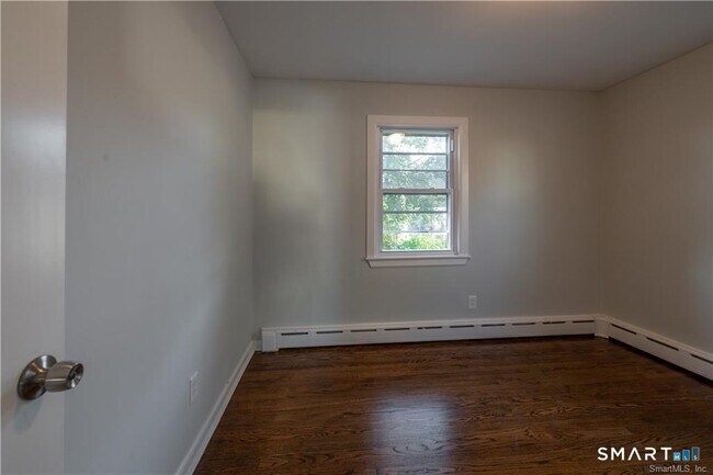 Building Photo - 927 Birmingham St