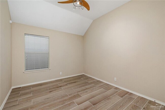 Building Photo - 3007 San Rafael St