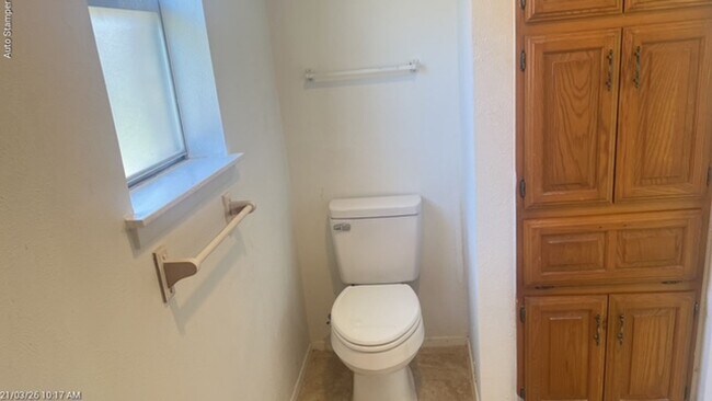 Building Photo - 7221 W Cleburne Rd