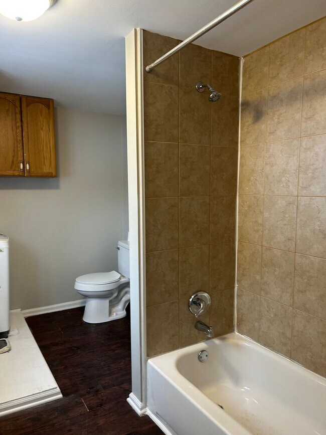 Building Photo - 9-11 N 4th St.