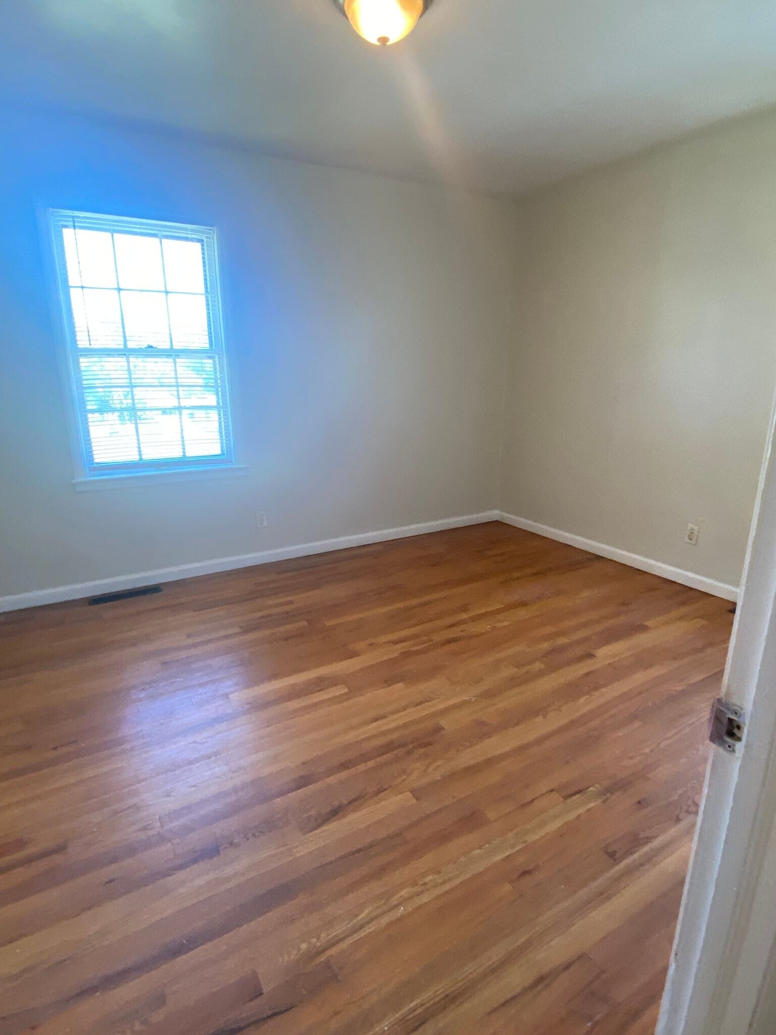 Building Photo - 6103 Fairlane Dr