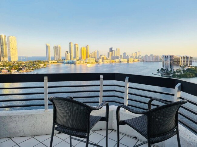 Building Photo - 3530 Mystic Pointe Dr