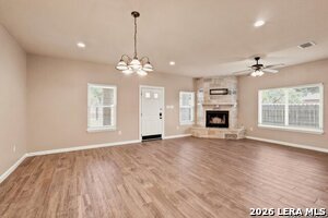 Building Photo - 1452 Lakeview Dr