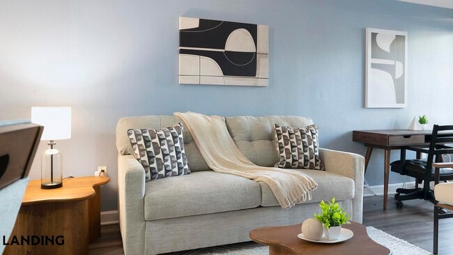 Building Photo - 2851 Maingate Village Cir