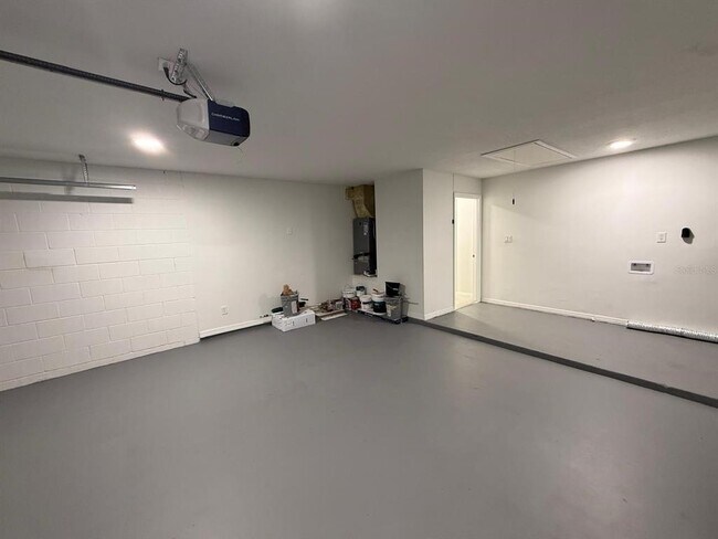 Building Photo - 1498 Keeling Dr
