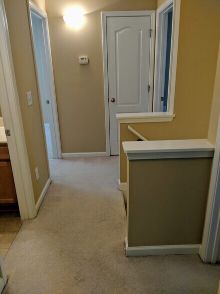 Upstairs - 144 Hood Park Dr
