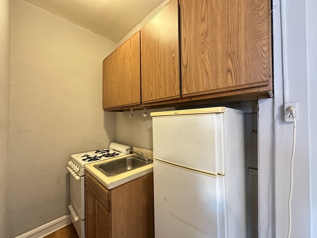 Building Photo - 2849 N Burling