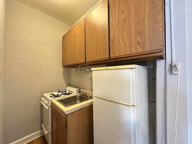 Building Photo - 2832 N Burling