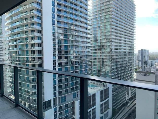 Building Photo - 1000 Brickell Plaza