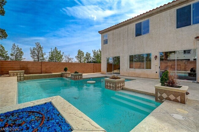 Building Photo - 9462 Castillana Ct