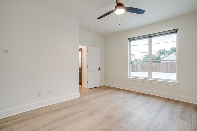 Building Photo - 2843 Forest Park Blvd