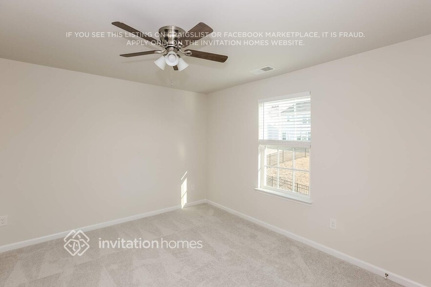 Building Photo - 113 Watrous Way