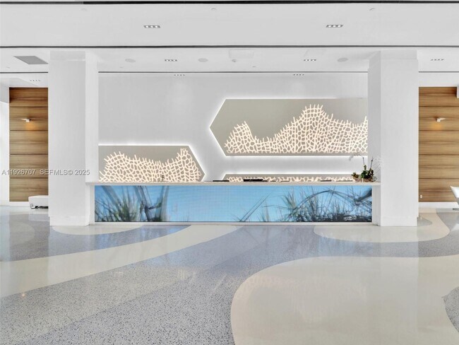 Building Photo - 650 West Ave