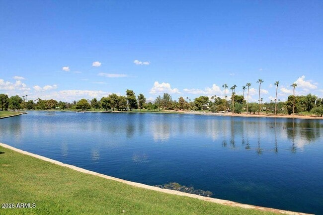 Building Photo - 7950 E Starlight Way