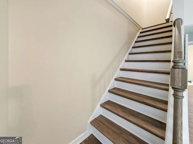 Building Photo - 1884 Shenandoah Valley Ln