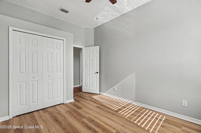 Building Photo - 8056 Bracken Ln