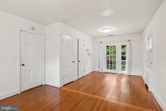 Building Photo - 4530 Dexter St NW