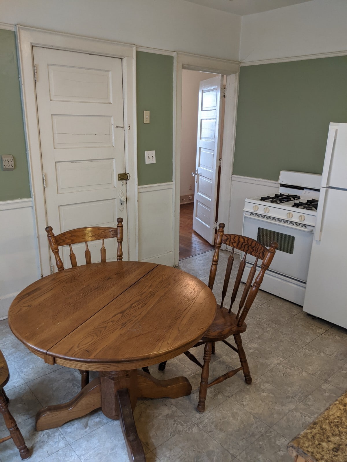 Building Photo - 1775 N Astor St