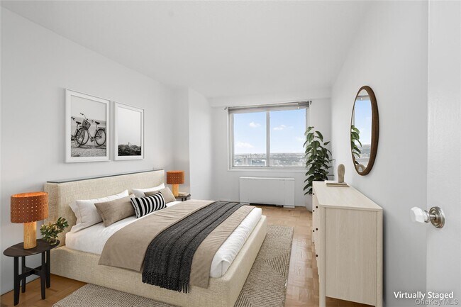 Building Photo - 3333 Henry Hudson Prkwy E