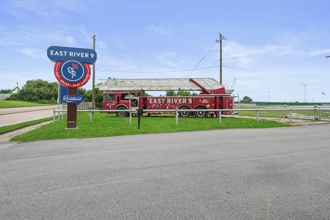 Building Photo - 2708 Kennedy St