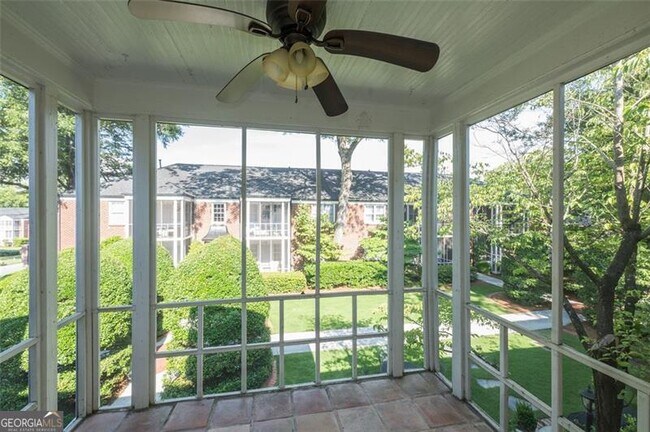 Building Photo - 55 Delmont Dr NE