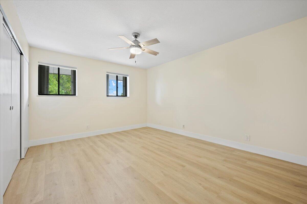 Building Photo - 3666 Pinehurst Dr