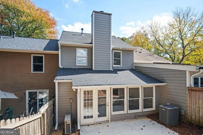 Building Photo - 2103 Kristen Ct