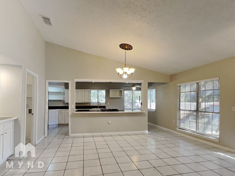 Building Photo - 9150 Park Trail