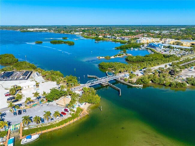 Building Photo - 3929 Waypoint Ave