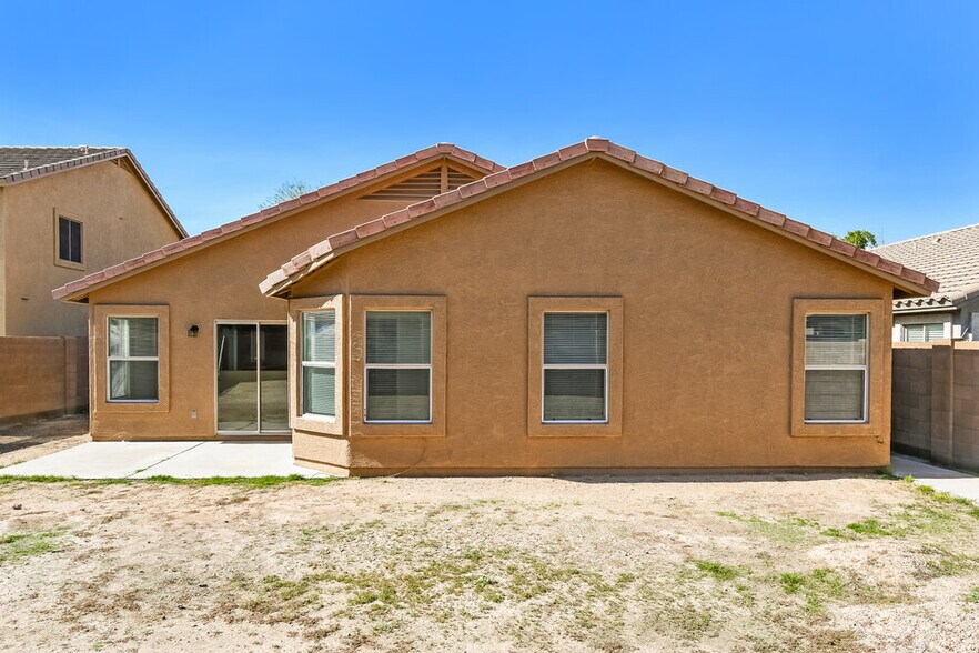 Building Photo - 7401 S 30th Ave